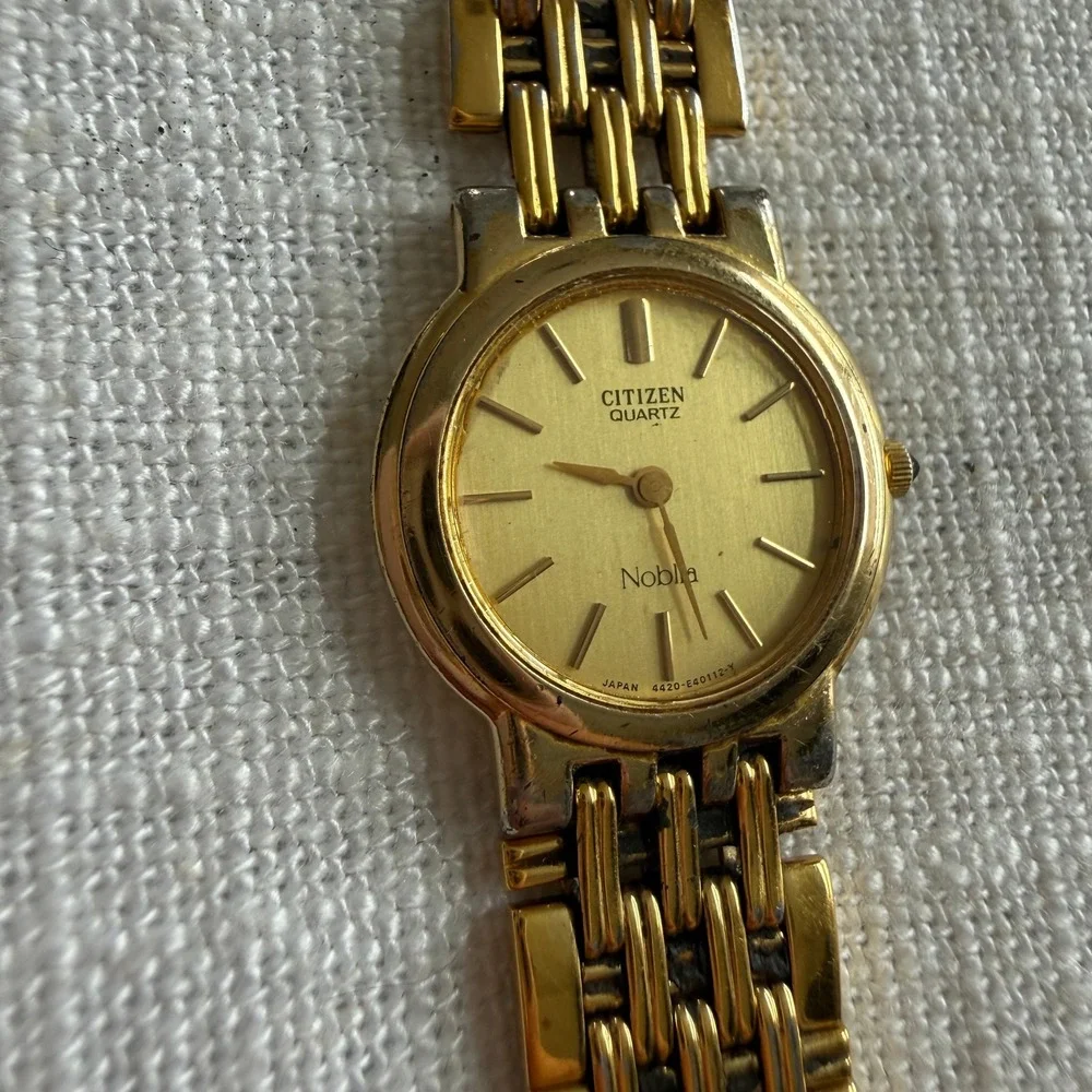 Citizen‎ Quartz Noblia Gold Tone Dress Watch 4420-E40026Y Champagne Dial Mens